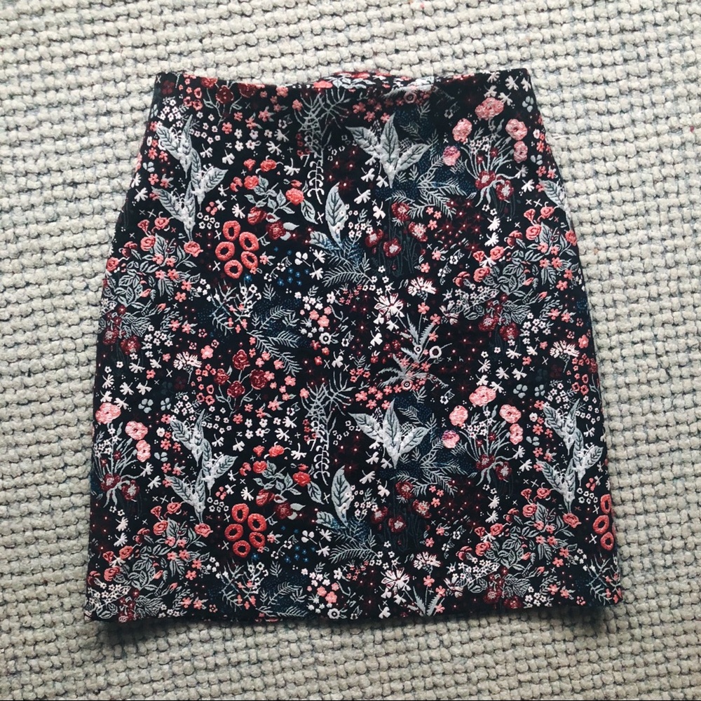 H&M PENCIL SKIRT